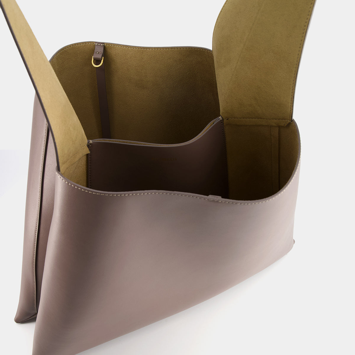 REE PROJECTS Nessa Tote Ash Brown Soft Calf Italian Leather Handmade Spacious Unique Style Chic Modern Elegant Top Handle Shoulder Bag Everyday