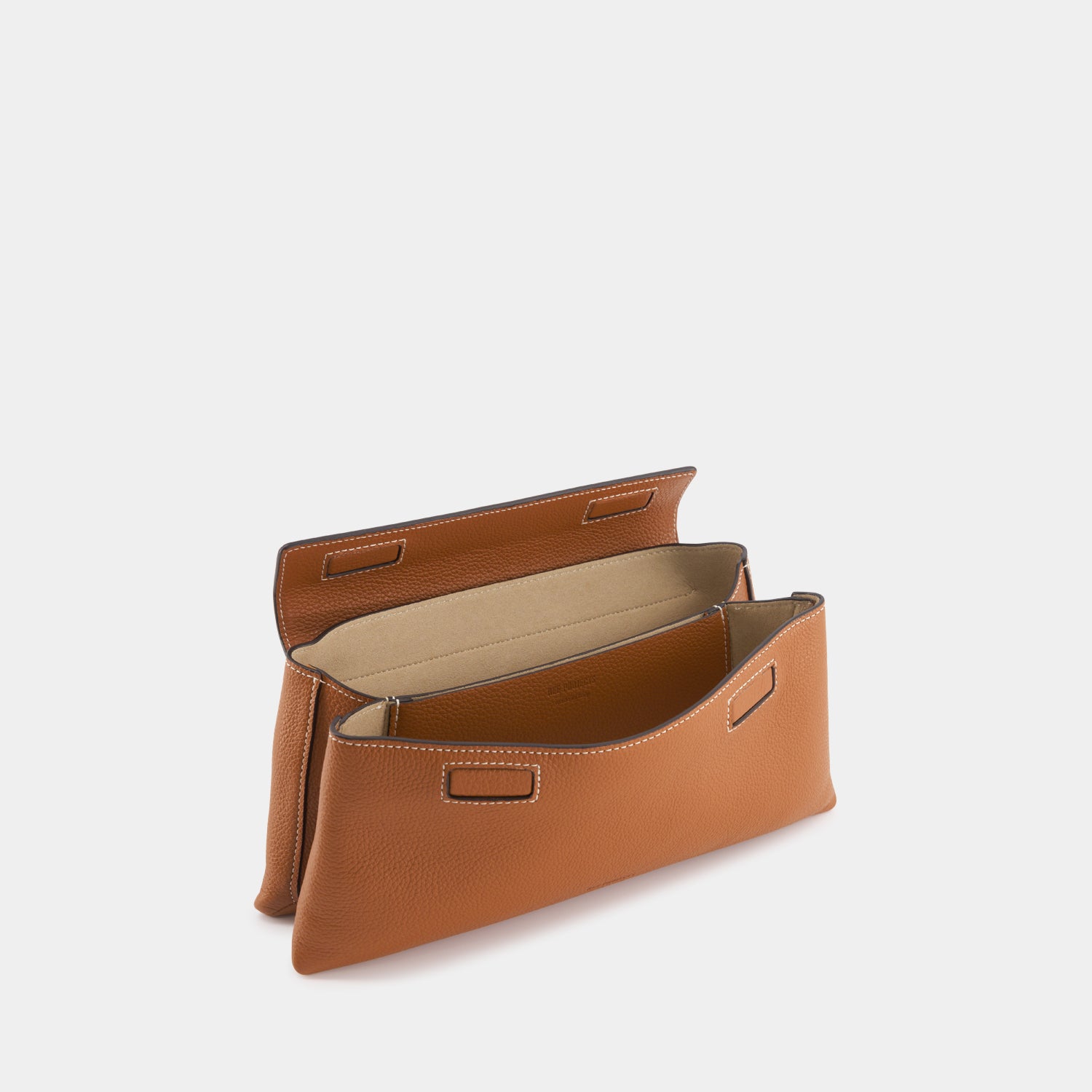 ELIEZE CLUTCH - PEBBLE GRAIN - CARAMEL